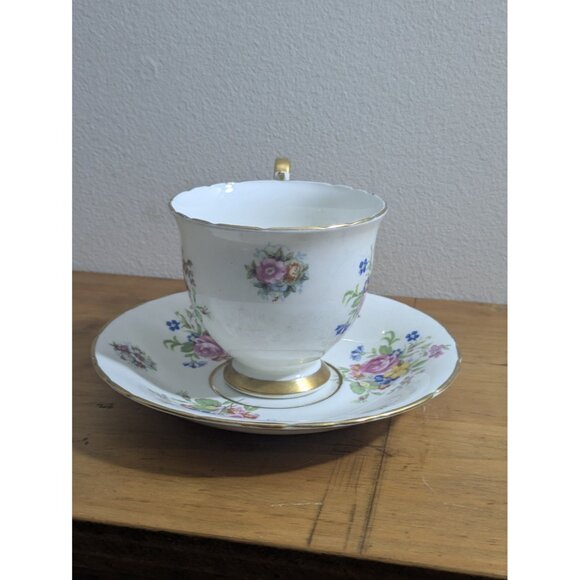 Delphine Bone China Floral Tea Cup & Saucer Set England Gold Trim Vintage - Picture 11 of 16